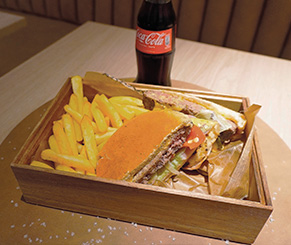 Le St GEORGES, goûter notre burger magique.